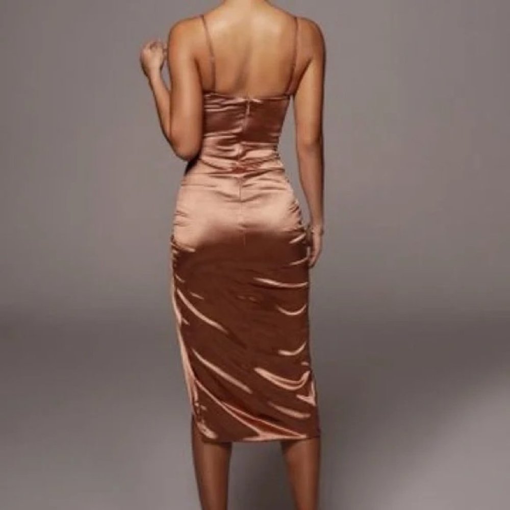 NWT Jluxlabel CHOCOLATE ALDIS SATIN SLIT DRESS - Picture 2 of 5